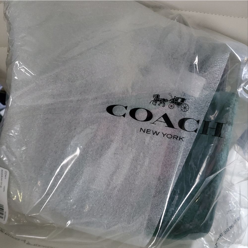 RETAIL Coach Signature Genuine Shearling Tote 22 in Green/Pewter - Picture 10 of 14
